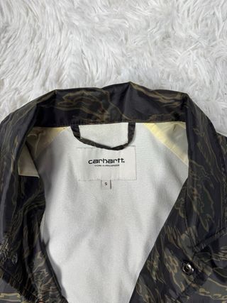 Chubasquero Carhartt militar Talla S