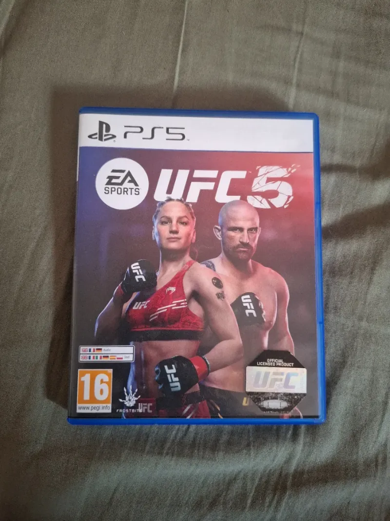 UFC 5 PS5 EA Sports