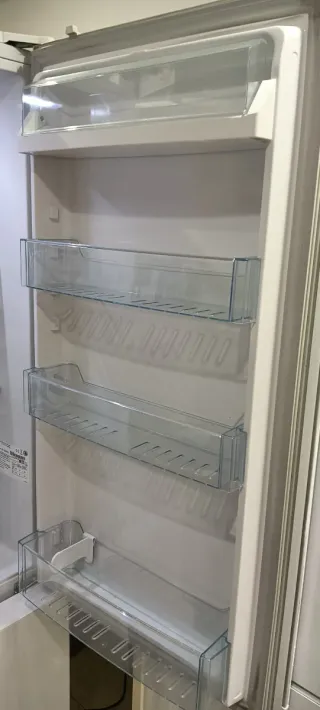 NEVERA COMBI DAEWOO NO FROST ENERGÍA A+