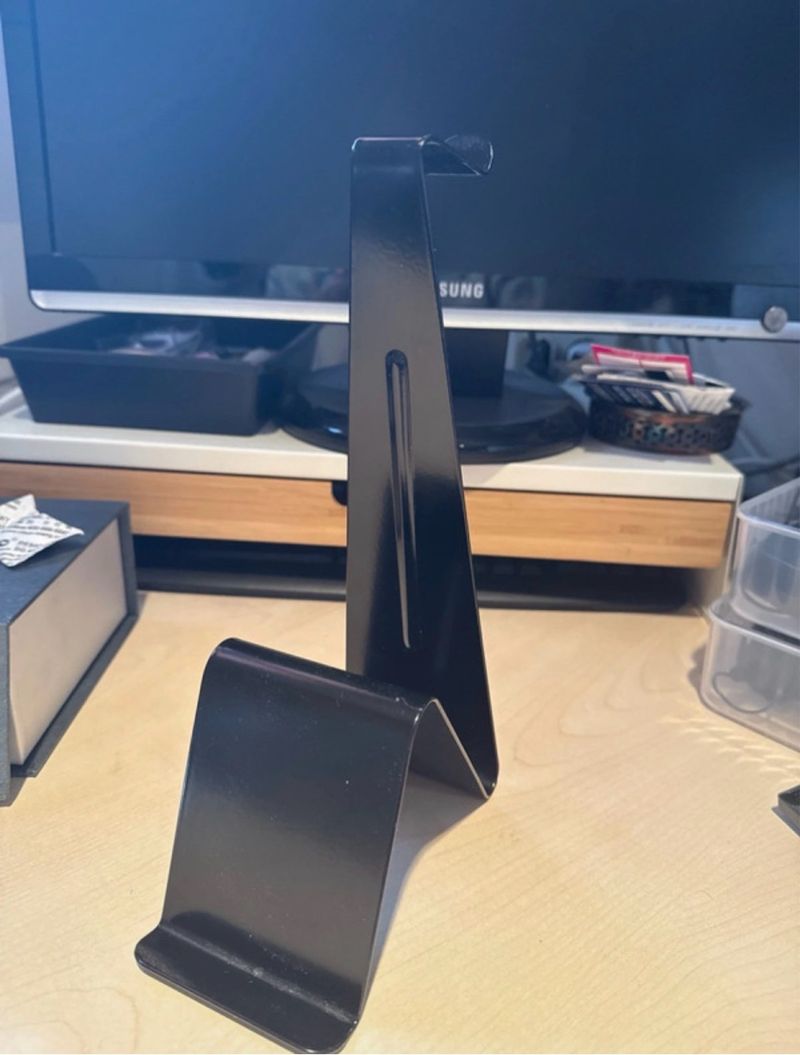 Soporte Negro Auriculares/Tablet Ikea