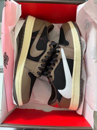 Jordan 1 Low Travis Scott mocha