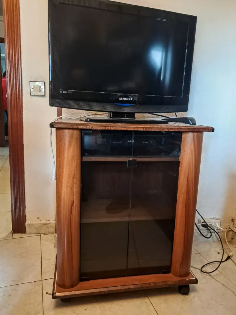 Mesa TV de madera