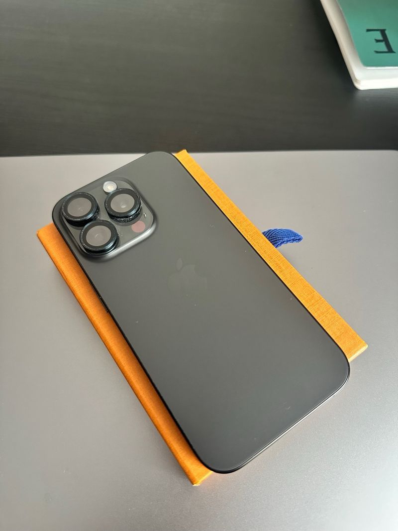 iPhone 15 Pro 256GB Black Titanium afbeelding 6