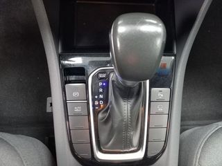 Hyundai IONIQ 1.6 GDI HEV Klass DCT