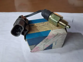 Sensor Marcha Atrás Nissan Terrano/Ford Maverick