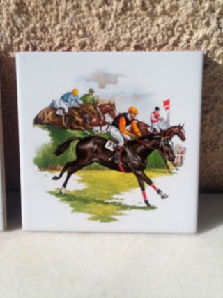 Lote de 4 azulejos decorativos caballos