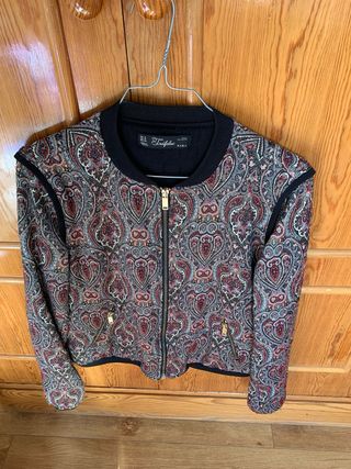 Bomber Trafaluc Zara Estampado Paisley
