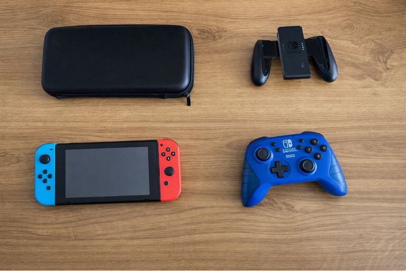Vendo Nintendo Switch+ mando+ funda