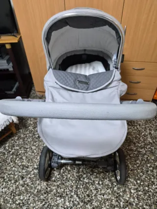 Cochecito y silleta Bebecar gris