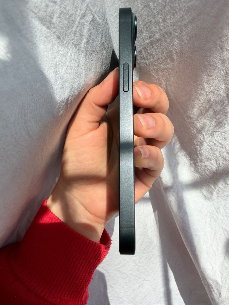iPhone 14 128GB Azul Medianoche afbeelding 3
