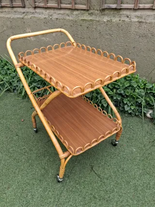 Carrito bar vintage bambú / camarera