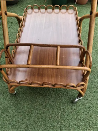 Carrito bar vintage bambú / camarera