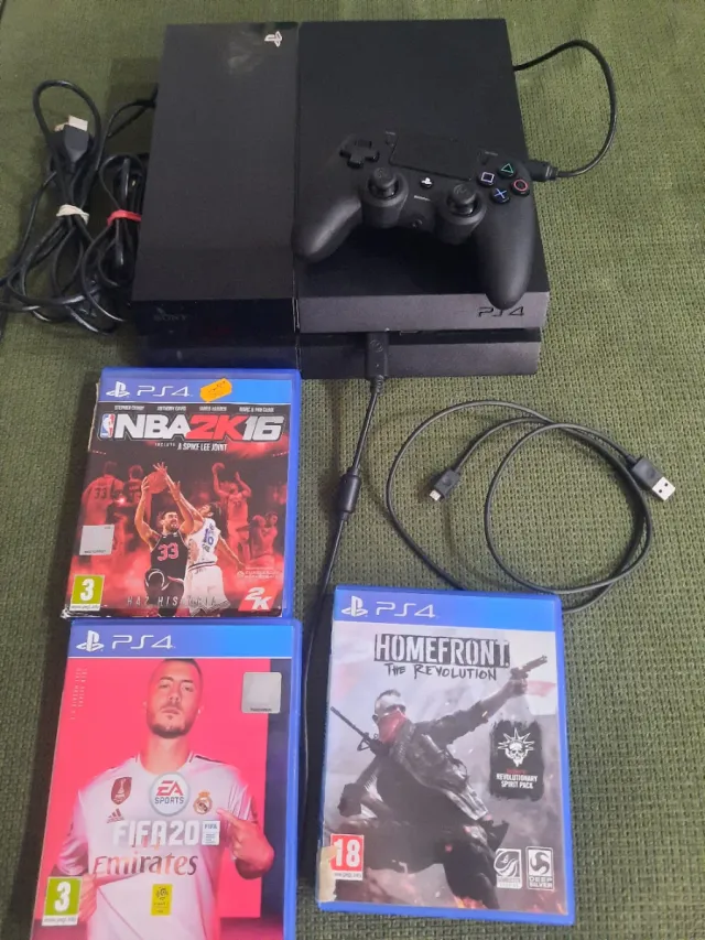 Playstation 4 500GB con mando y juegos