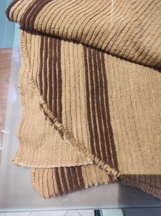 Copriletto singolo Gabel con bordo rotondo