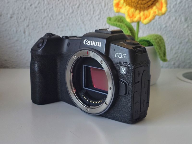 Canon EOS RP Full Frame