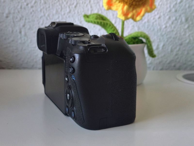 Canon EOS RP Full Frame afbeelding 2
