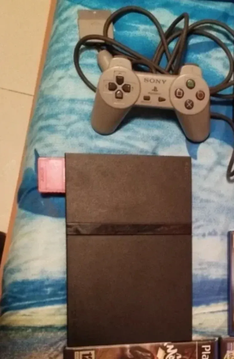 PlayStation 2 Negra + Mando + Tarjeta