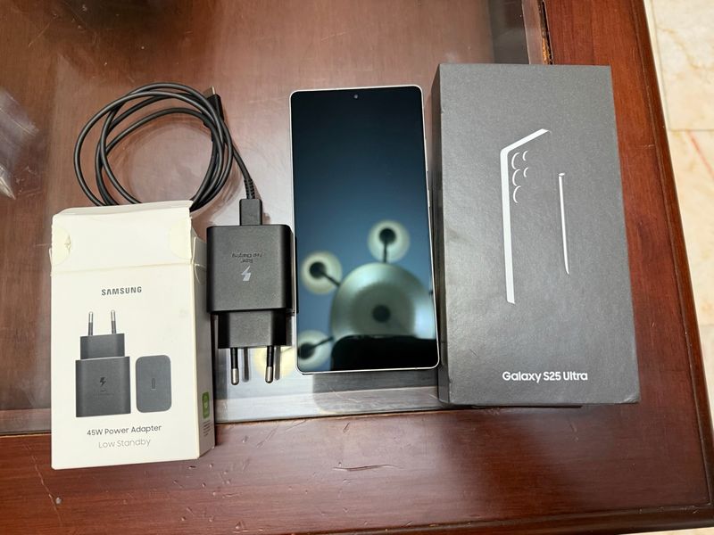 Samsung Galaxy S25 Ultra + Cargador 45W