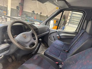 Mercedes-Benz Sprinter 1998 412D CH DC 3550