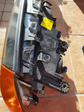 Faros delanteros BMW 320D (2000) E46