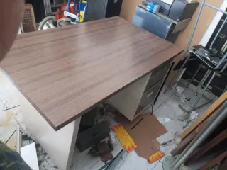 Mesa de oficina vintage madera y metal