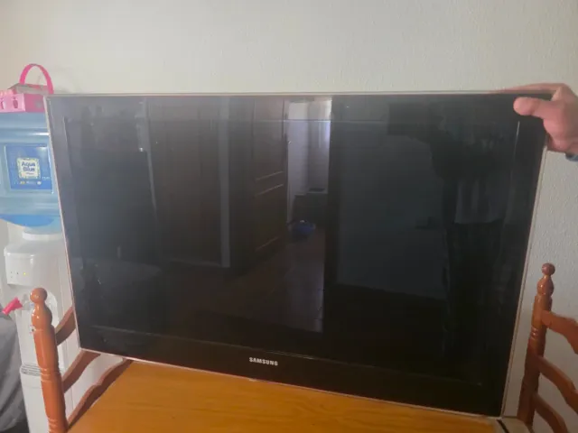 Televisión Samsung 42 Negra