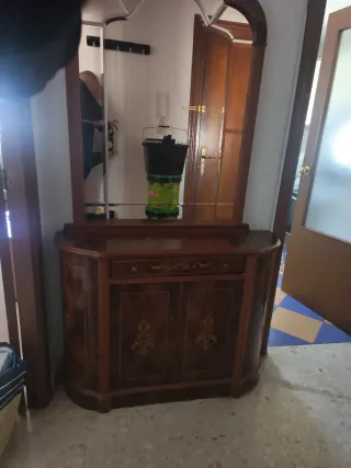 Mueble recibidor clásico madera y cristal