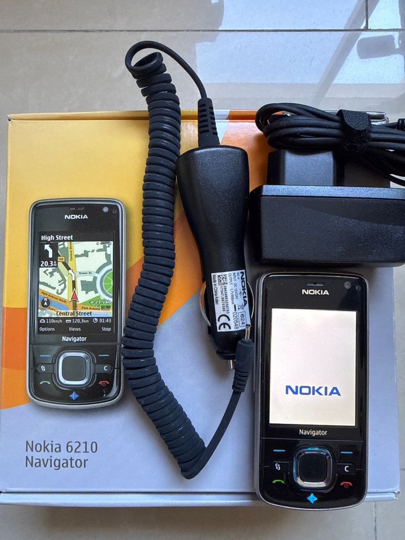 Nokia 6210 Navigator GPS
