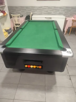 Mesa de billar americano verde