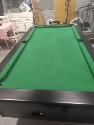 Mesa de billar americano verde