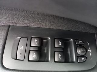 Volvo V60 2.0 T8 AWD Business Plus Auto