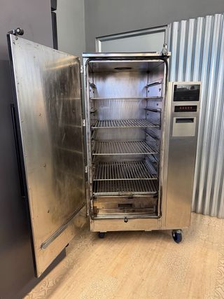 AHUMADOR PELLETS PROFESIONAL BONELESS GRILLS – BBQ