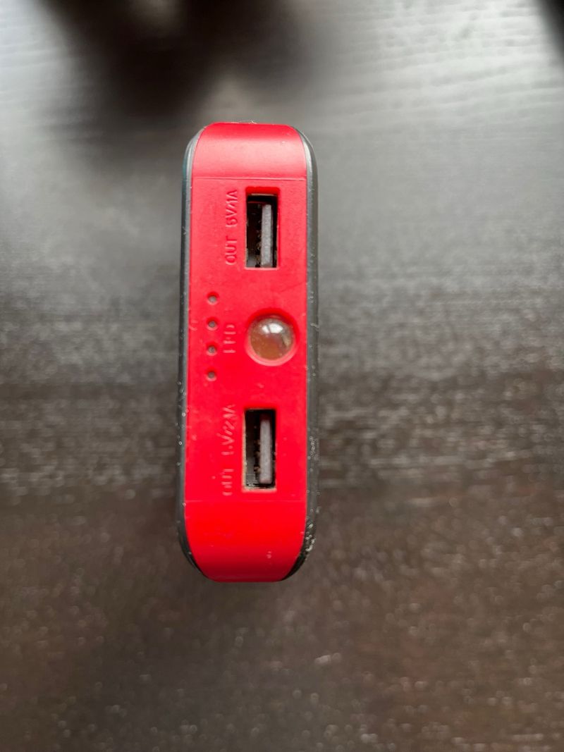 Cargador Portátil Rojo