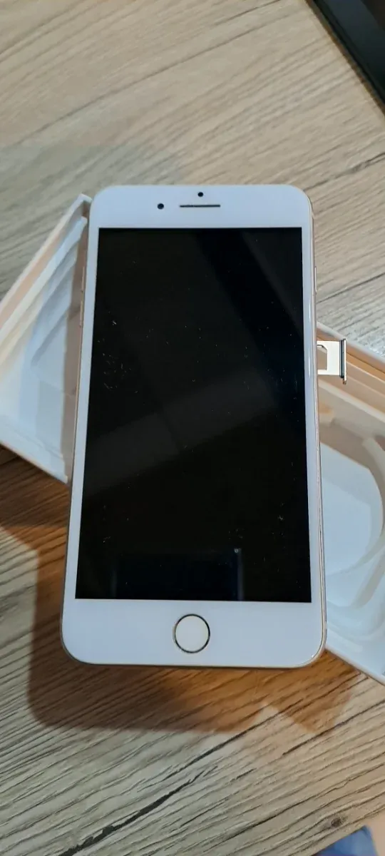 iPhone 8 Plus 64GB Oro afbeelding 4