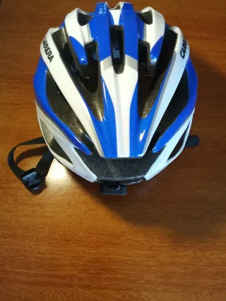 Casco marca Carrera Azul y Blanco