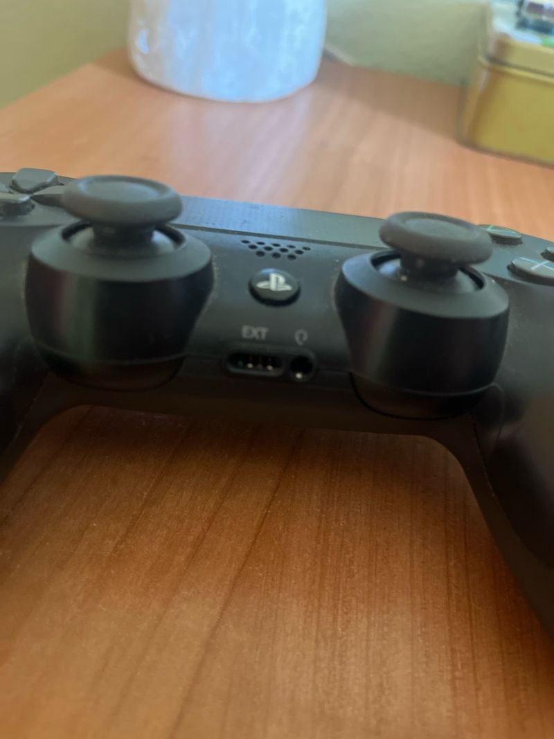 Mando PS4 SE LIMPIA INTERIOR Y EXTERIOR PREENVIO afbeelding 4
