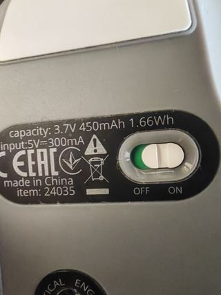 Ratón inalámbrico Trust gris y blanco