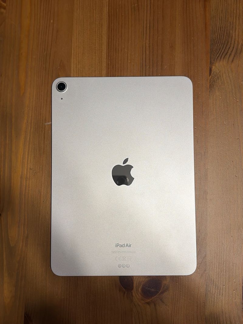 iPad Air 5 Gris con Protector afbeelding 2