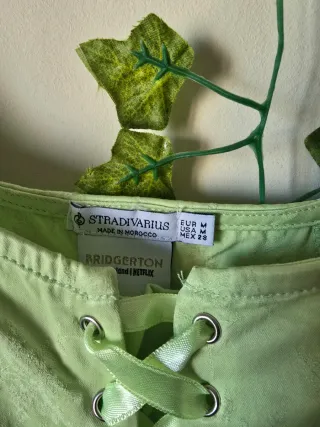 Corsé Stradivarius x Bridgerton Verde