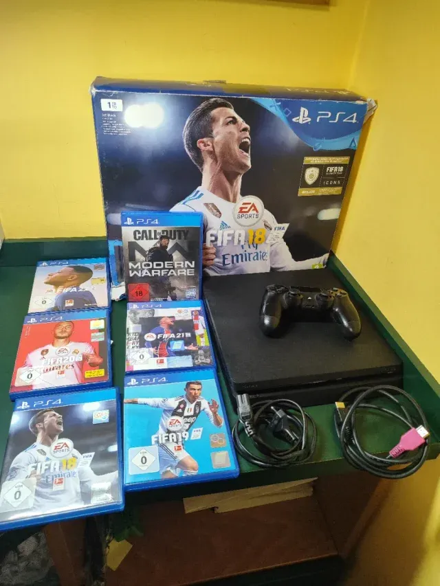 PS4 Slim 1TB + 5 Juegos FIFA y Call of Duty