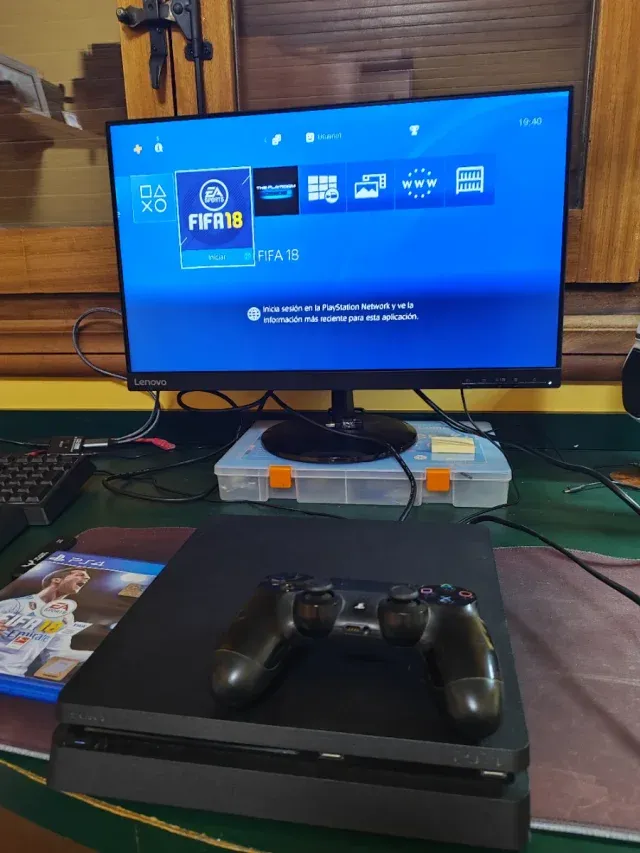 PS4 Slim 1TB + 5 Juegos FIFA y Call of Duty afbeelding 2