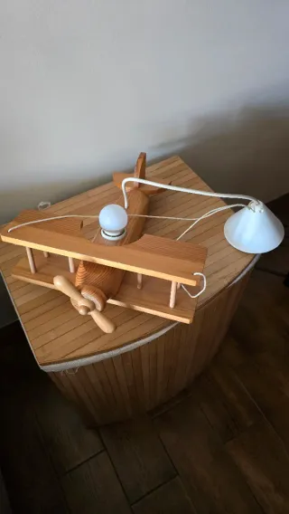 Lámpara Avión Madera Infantil