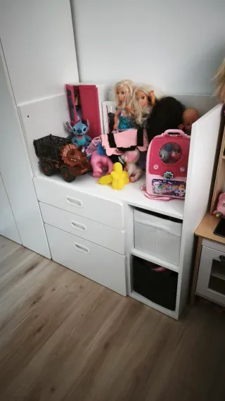 Armario y cajonera Smastad Ikea blanco