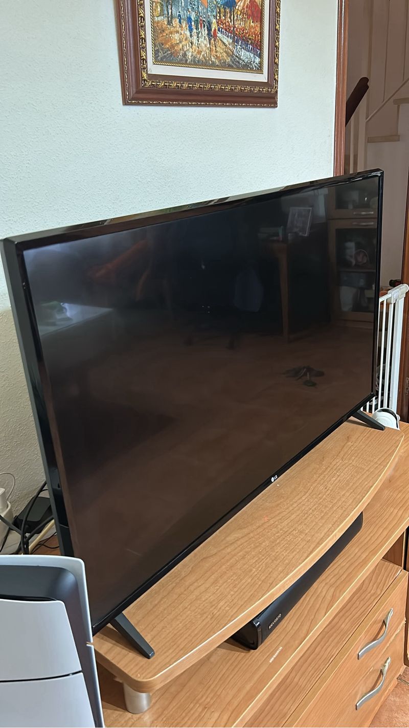LG Smart TV 43” afbeelding 2