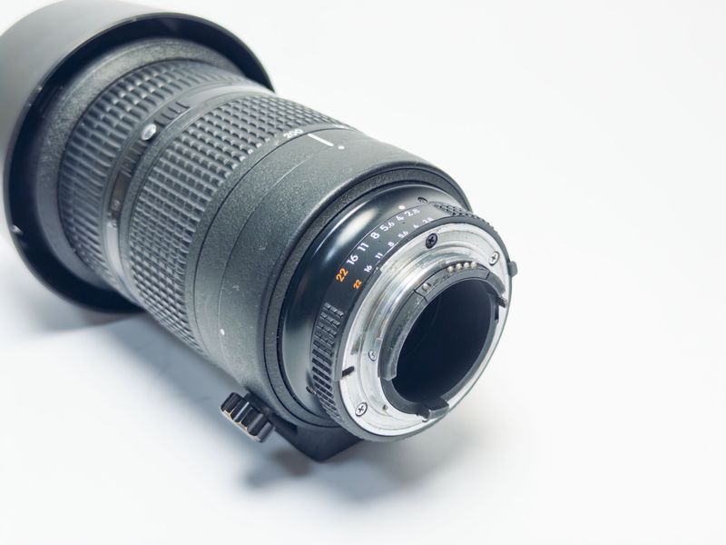 Nikon AF Nikkor 80-200mm f/2.8 D ø77 afbeelding 3