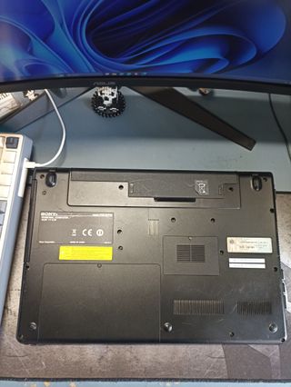 Portátil Sony VAIO PCG-61211M