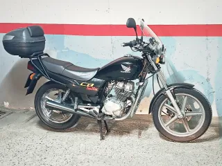 Honda CB 250 Two Fifty