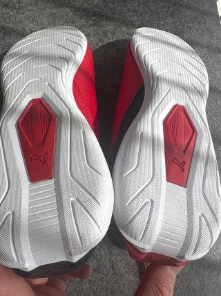Zapatillas Puma Ferrari Rojas. Drift Cat Decima