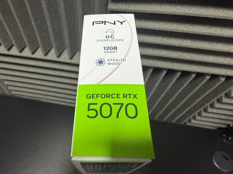 PNY GeForce RTX 5070 OC 12GB GDDR7 afbeelding 3