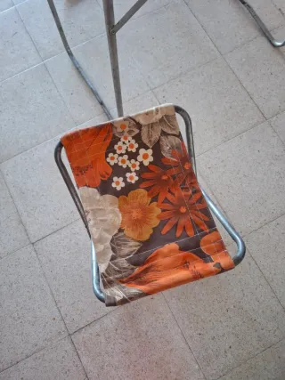 Mesa con sillas camping